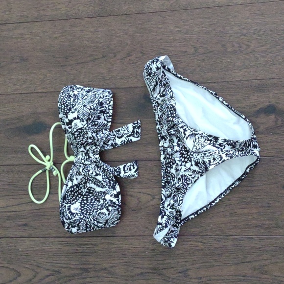 American Eagle Outfitters size large bikini - Picture 1 of 9